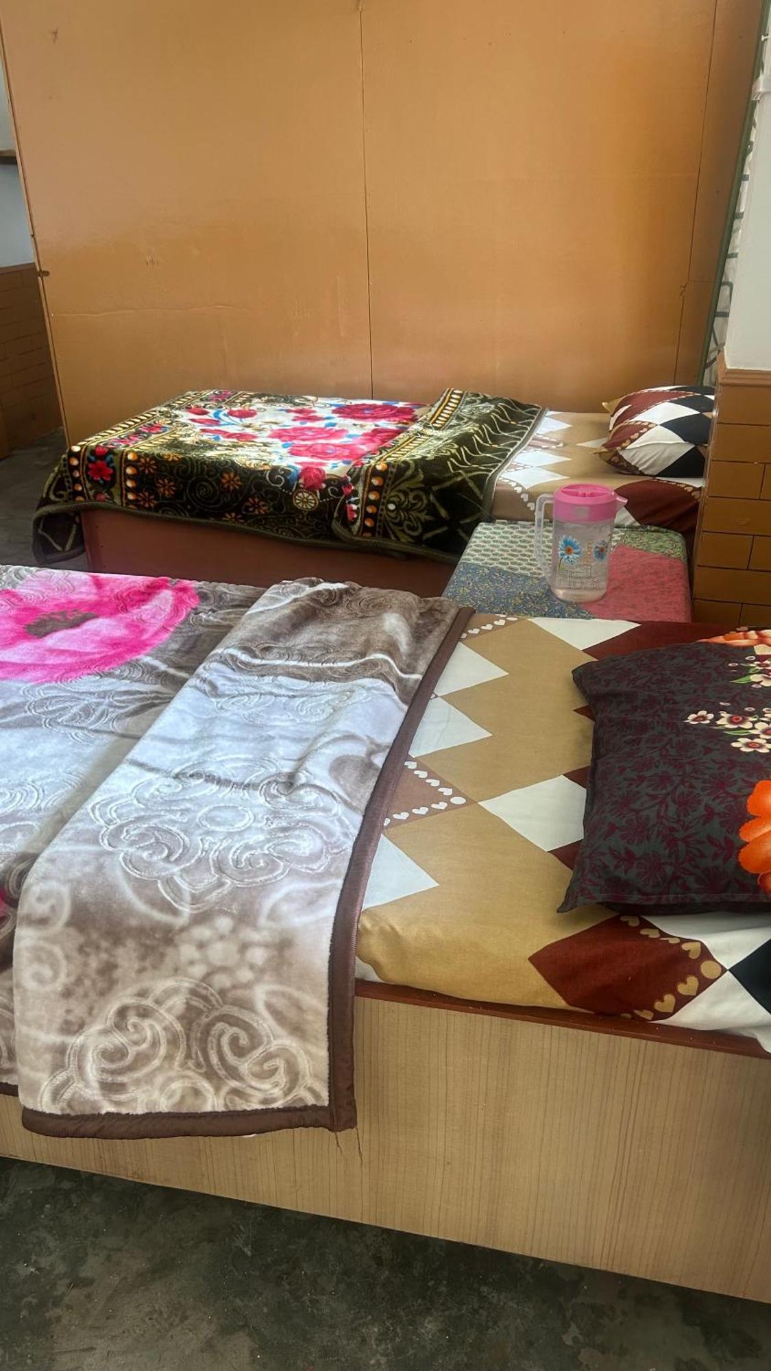 Sunface Homestay Manali  Bagian luar foto