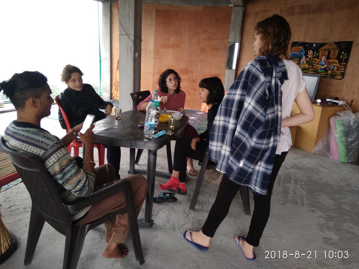Sunface Homestay Manali  Bagian luar foto