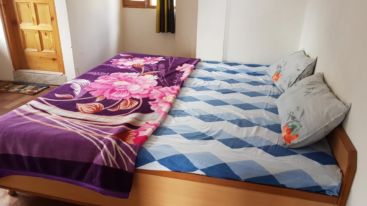 Sunface Homestay Manali  Bagian luar foto