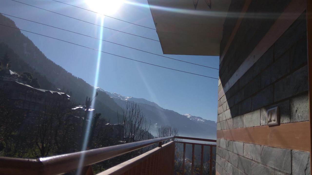 Sunface Homestay Manali  Bagian luar foto