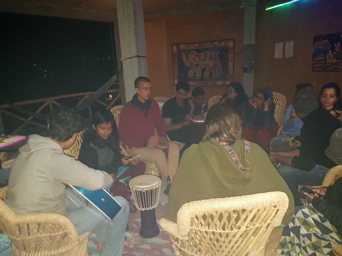 Sunface Homestay Manali  Bagian luar foto